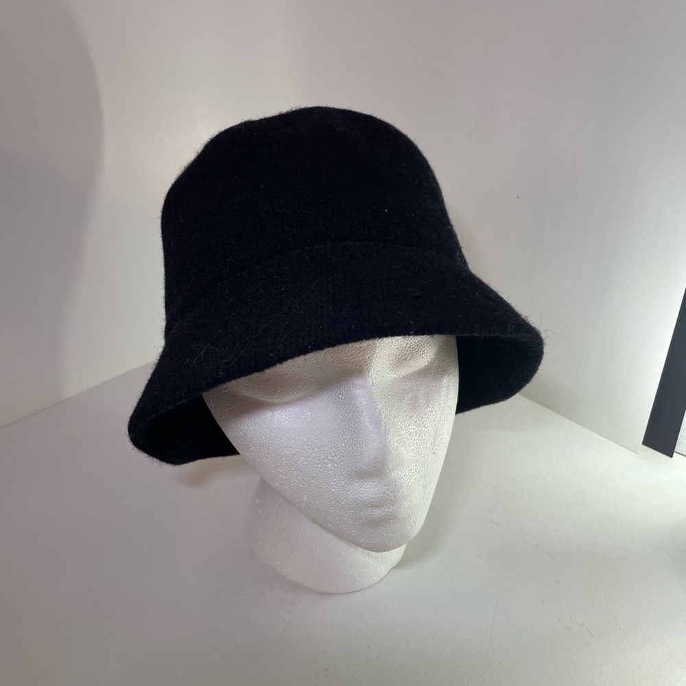 Classic Black Bucket Hat 👏🖤🏆